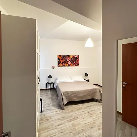 Casa Di Lucia 2* فيرونا