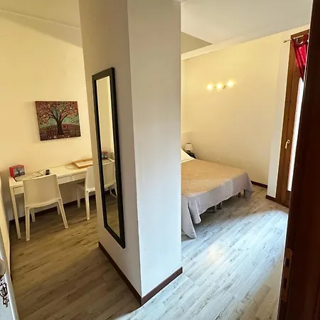 Casa Di Lucia 2* فيرونا